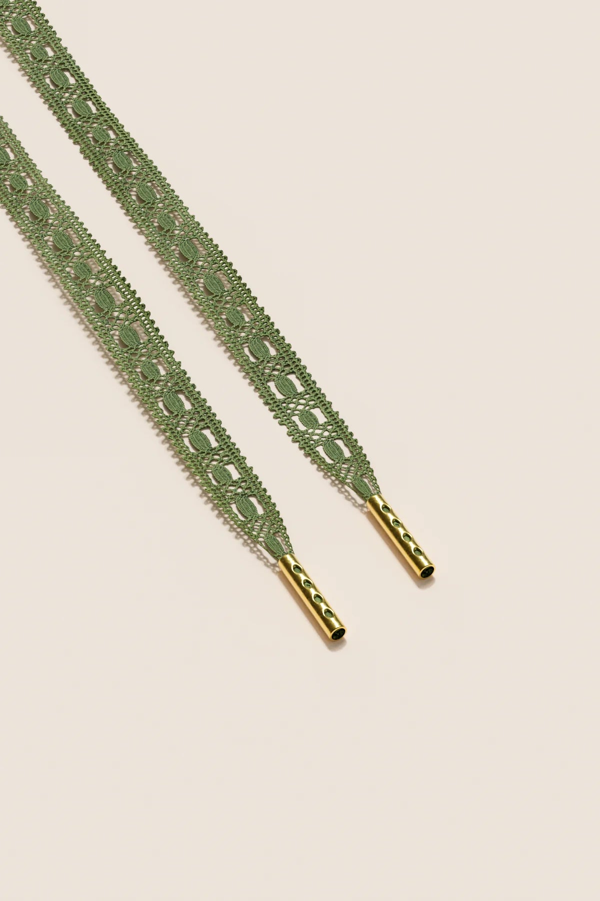 Senkels Olive Green Crochet Shoelaces with Gold Aglets