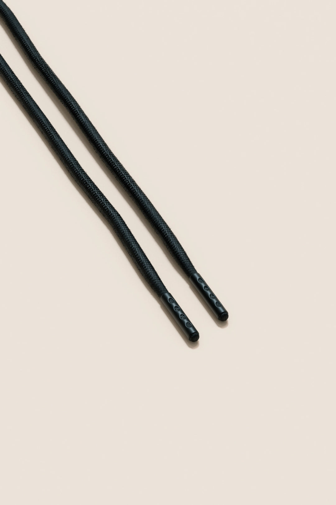 Senkels Black 4mm Round Waxed Shoelaces with Black Matte Aglets