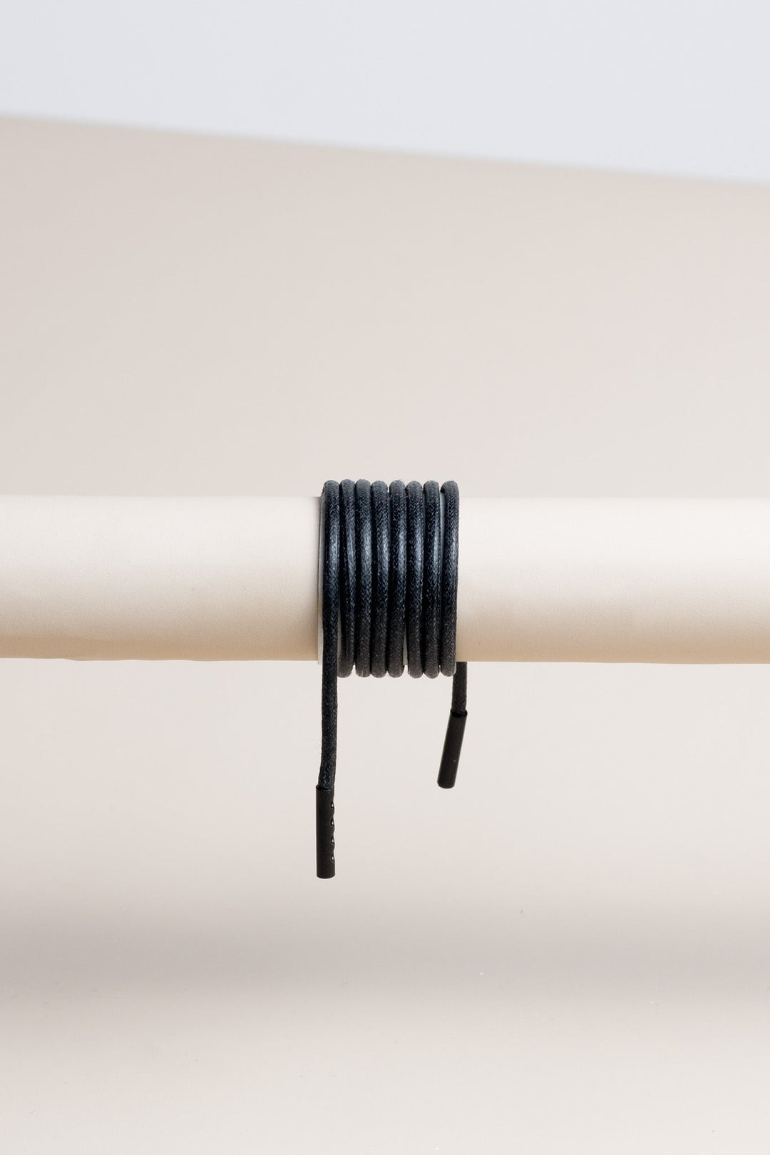 Black - Round Waxed Shoelaces | Senkels