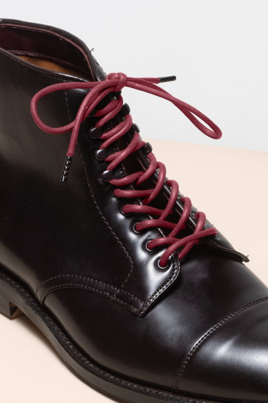 Buy Fine Leather Shoelaces in 3 Colours online at SENKELS